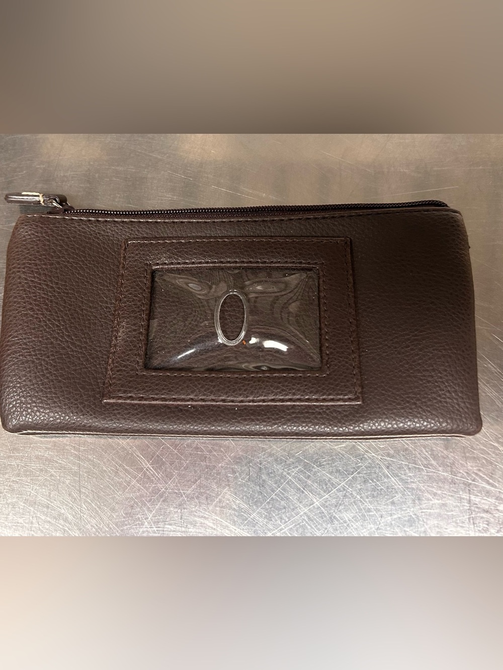 Nice wallet unisex! Great condition
